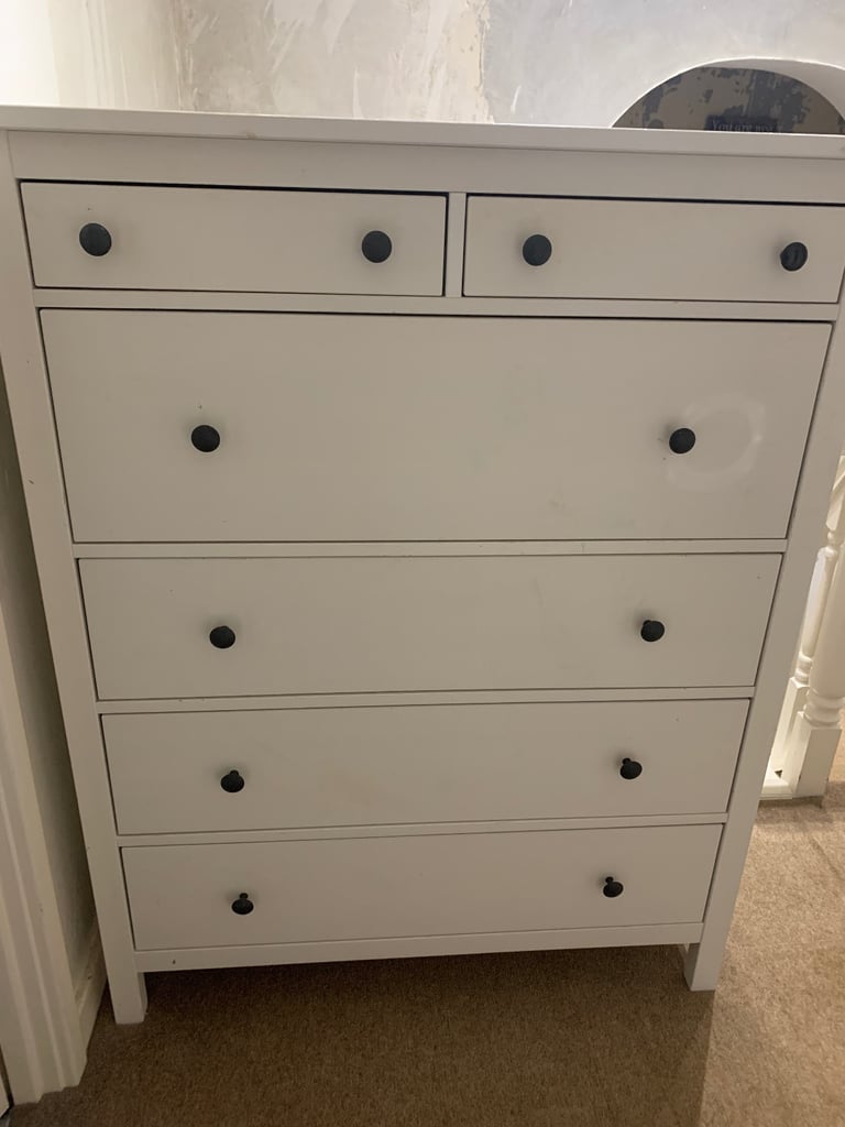 image for White ikea hemneys drawers 