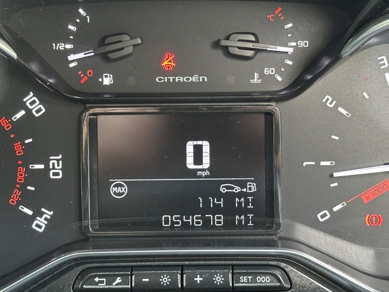 2018 Citroen C3 AirCross 1.2 PureTech Petrol Manual Feel 5 Door Hatchback Blue.