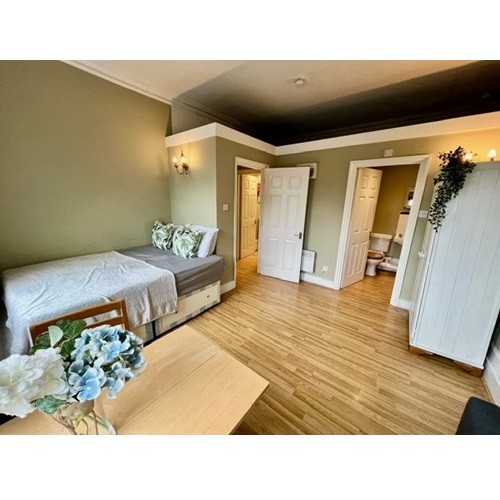 Large Double Studio in Bedford Hill, Balham, SW12 9HJ ** All Bills Included**