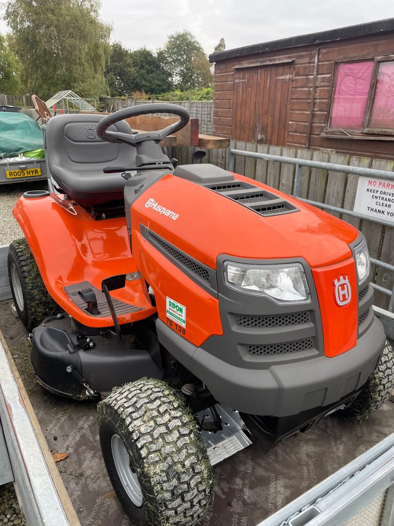Husqvarna ride on lawnmower 2024