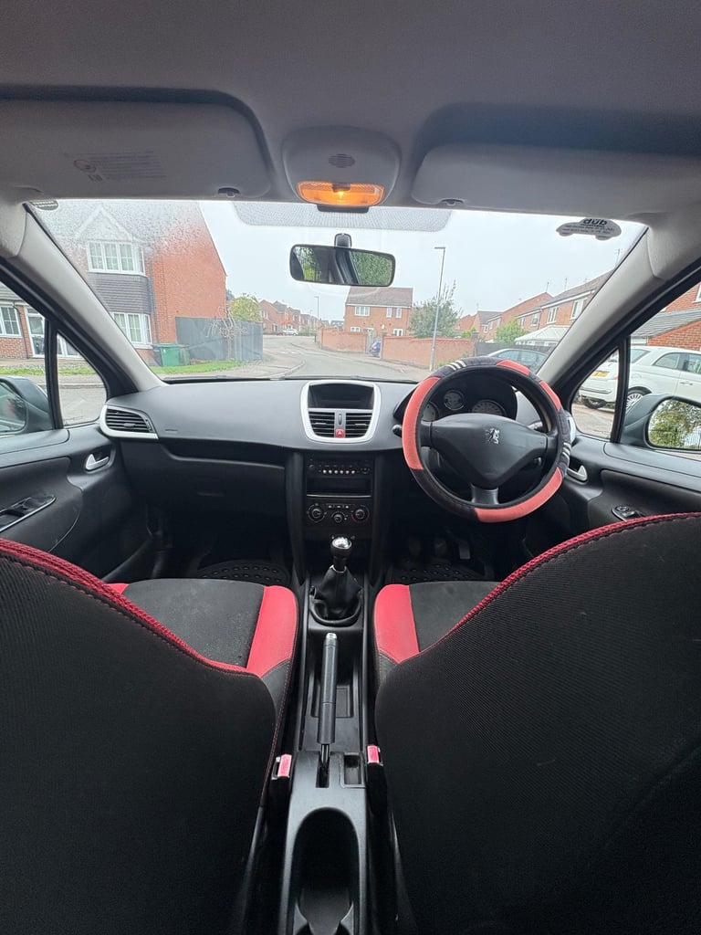 Peugeot, 207, Hatchback, 2010, Manual, 1398 (cc), 5 doors