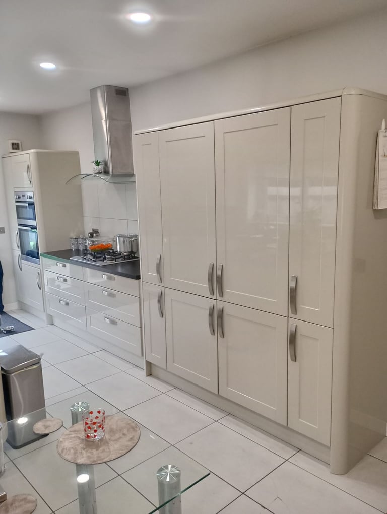 Howdens kitchen 