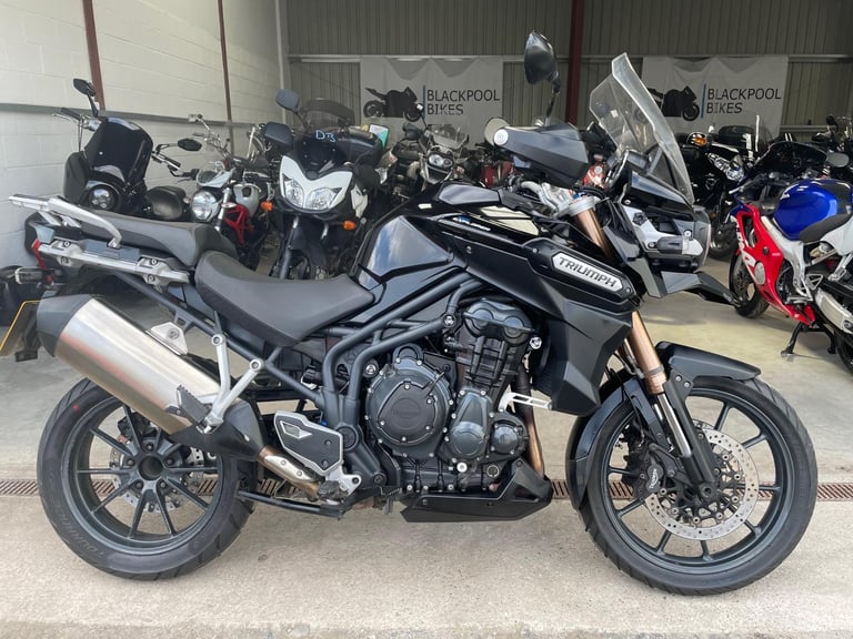 2011 - TRIUMPH TIGER EXPLORER 1200 - FULL SERVICE HISTORY - 12 MONTHS MOT