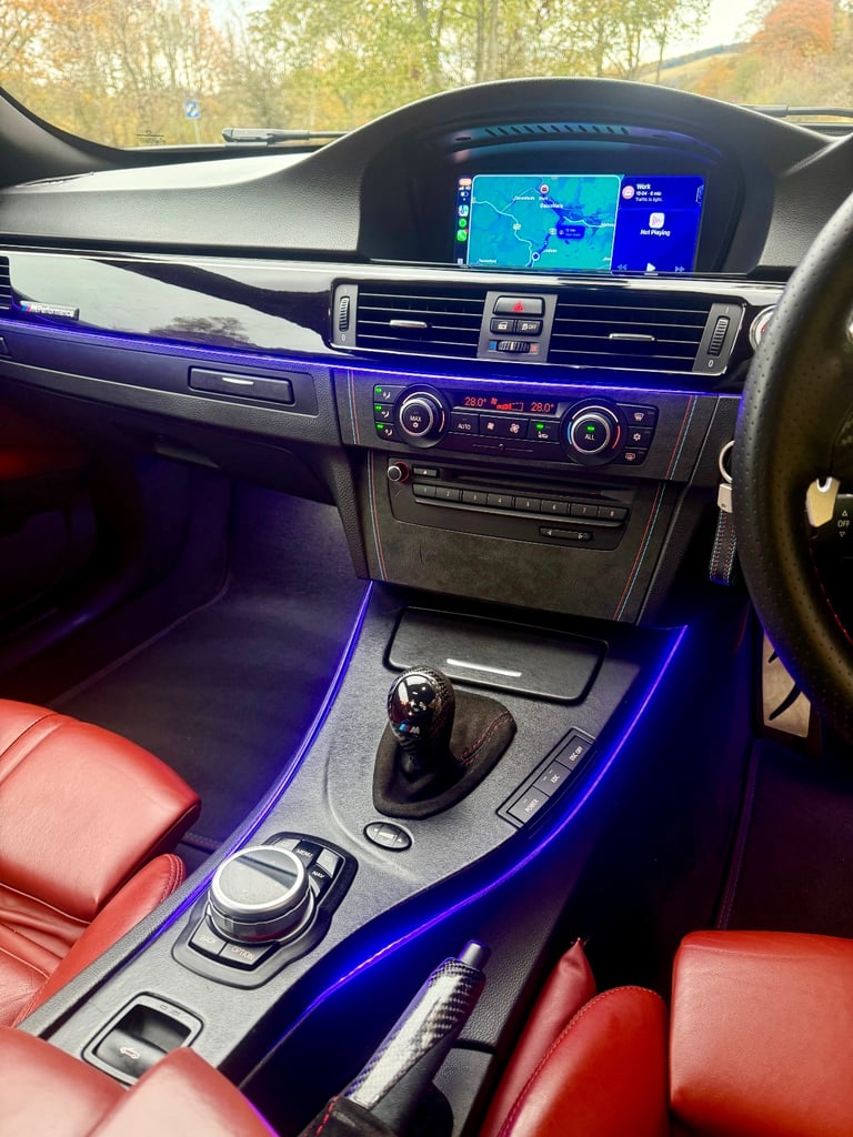 2010 BMW M3 DCT V8 E93 CONVERTIBLE ALPINE WHITE FOX RED