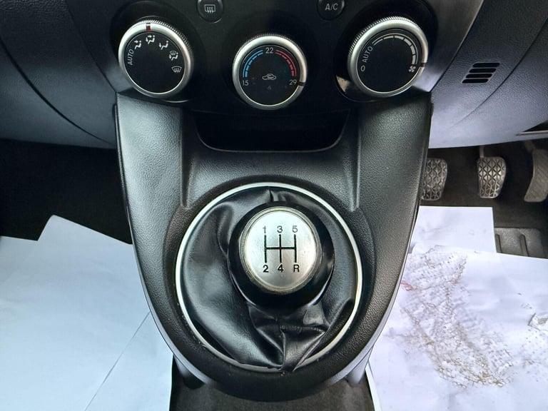 2009 Mazda Mazda2 1.5 Sport Euro 4 5dr HATCHBACK Petrol Manual