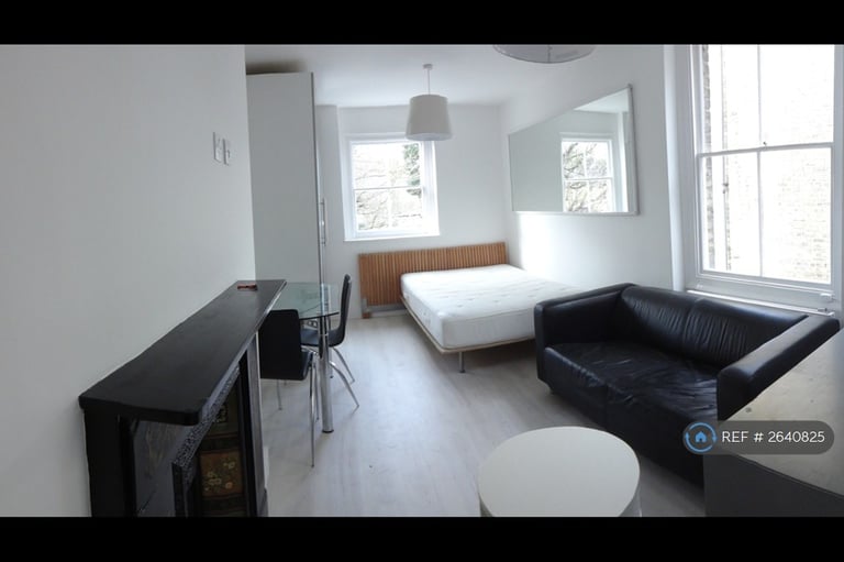 Studio flat in Azenby Road, London, SE15 (#2640825)