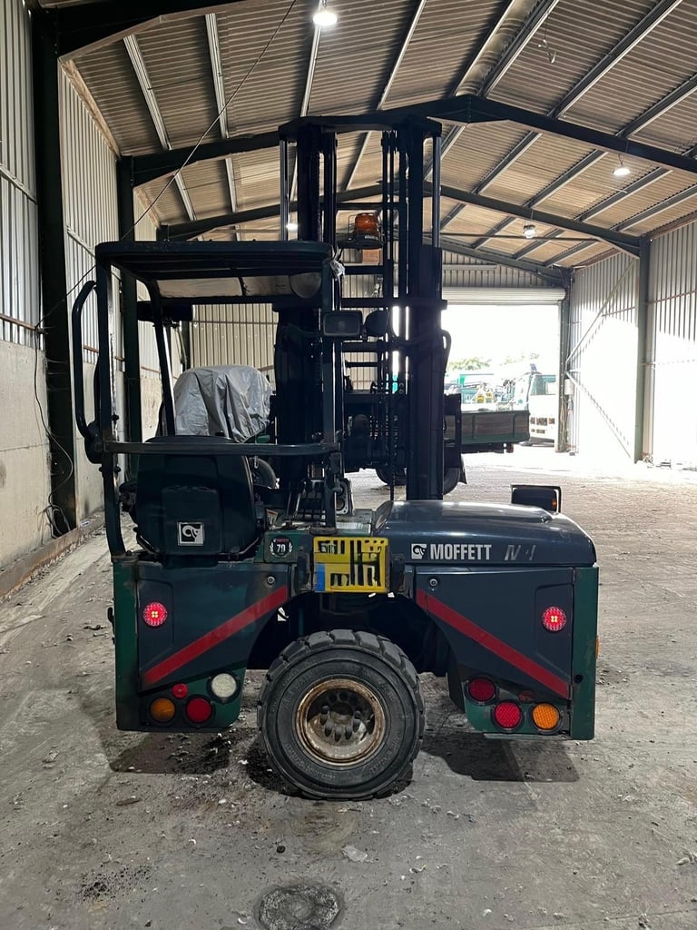 2015 MOFFETT M4 25.4 