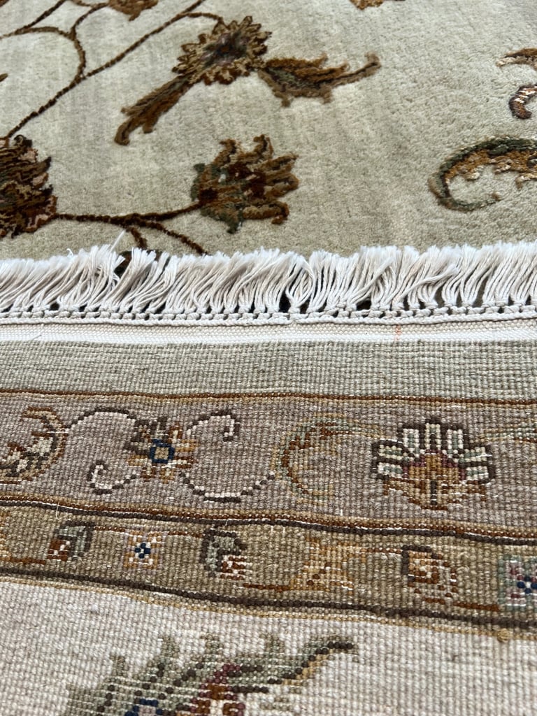 MAHARAJA SILK RUG 280x370cm