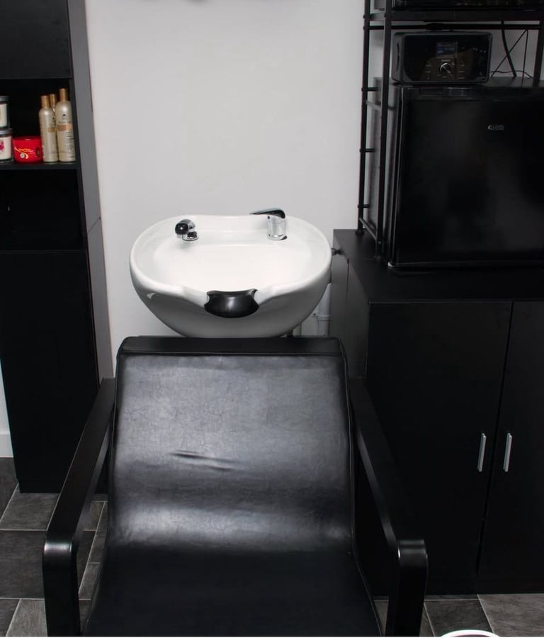 image for Salon Backwash Unit - Shampoo Basin - Croydon Collection RRP £448