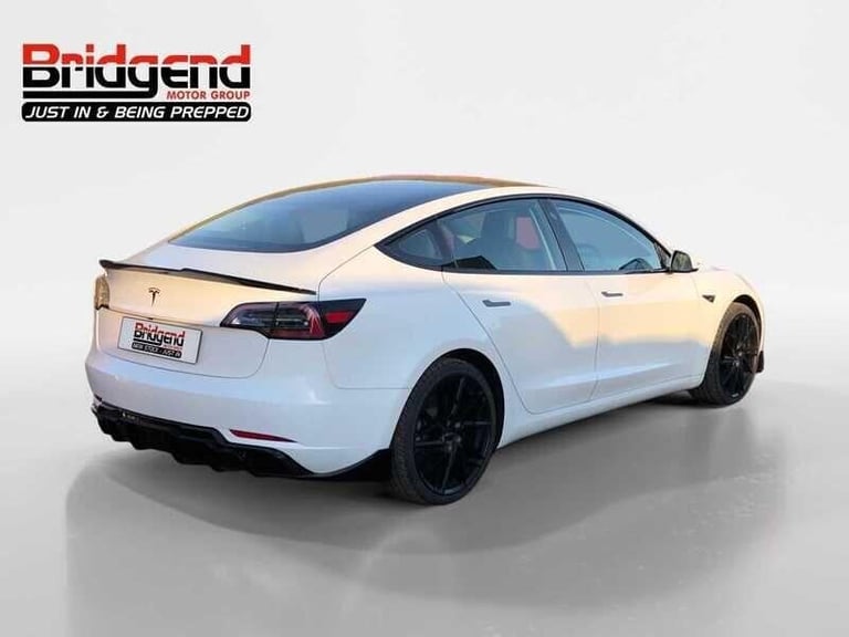 2019 Tesla Model 3 Standard Range Plus Saloon 4dr Electric Auto RWD (241 bhp) SALOON Electric Aut...
