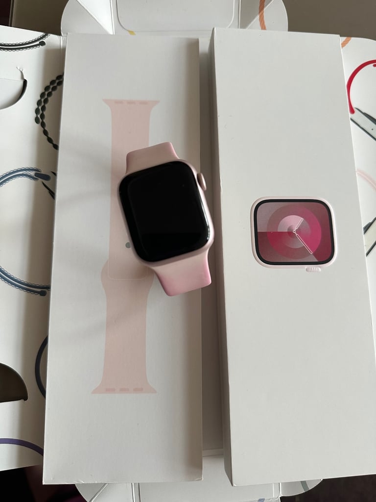 Apple Watch series 9 41MM Pink Excellent condition 