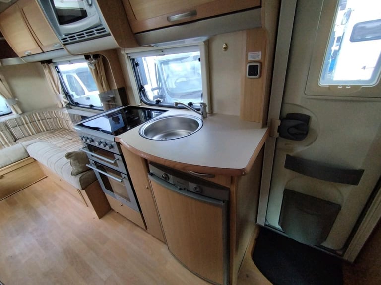Bessacarr E460 2 berth  DIESEL MANUAL 2007/57