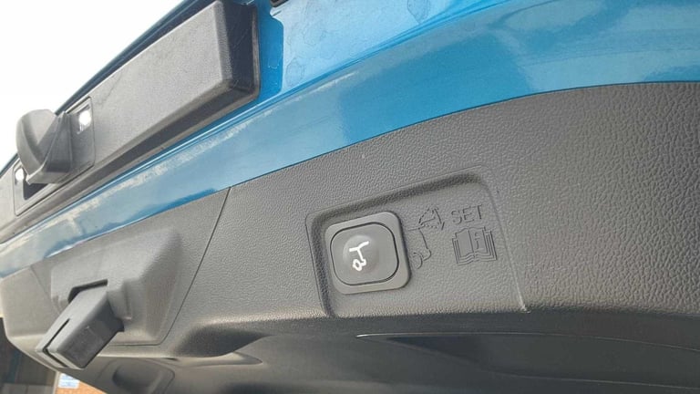 2025 Ford Puma 123kW Premium 43kWh 5dr Auto Hatchback Electric Automatic