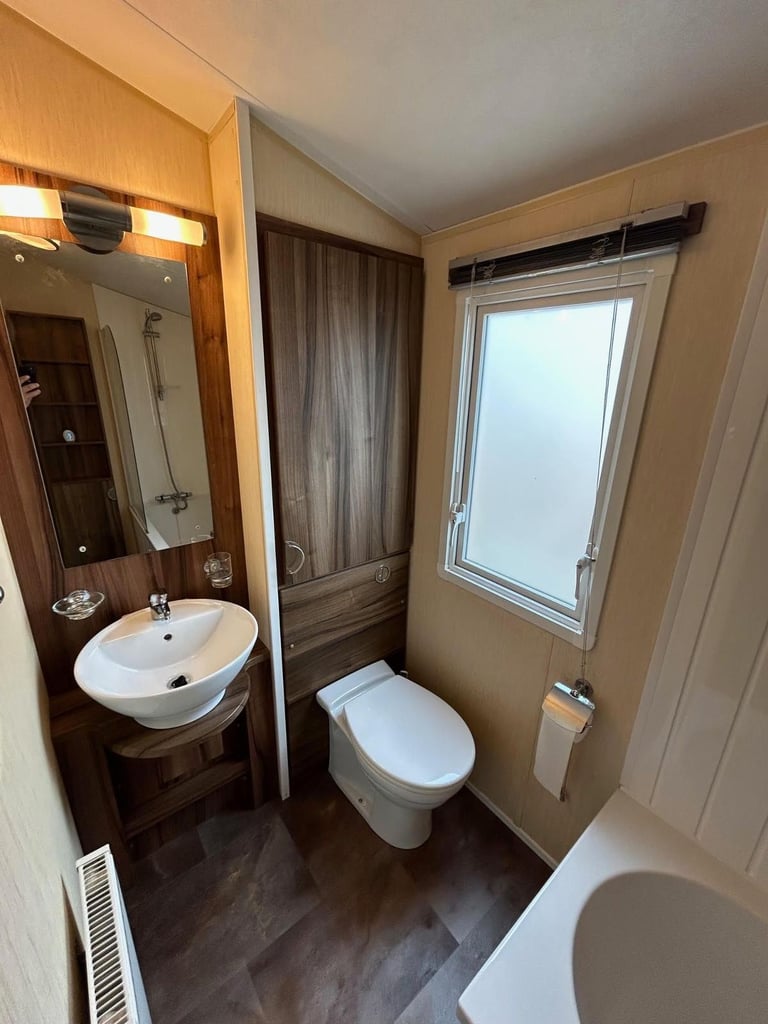Willerby Winchester Double Glazed Central Heating No Site Fees To Pay Until 2027