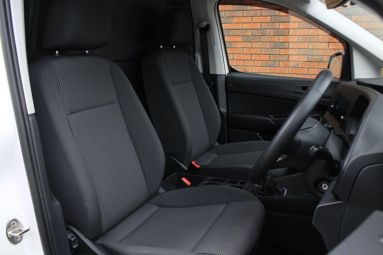 2022 Volkswagen Caddy 2.0 TDI C20 Commerce Plus SWB Euro 6 (s/s) 5dr PANEL VAN Diesel Manual