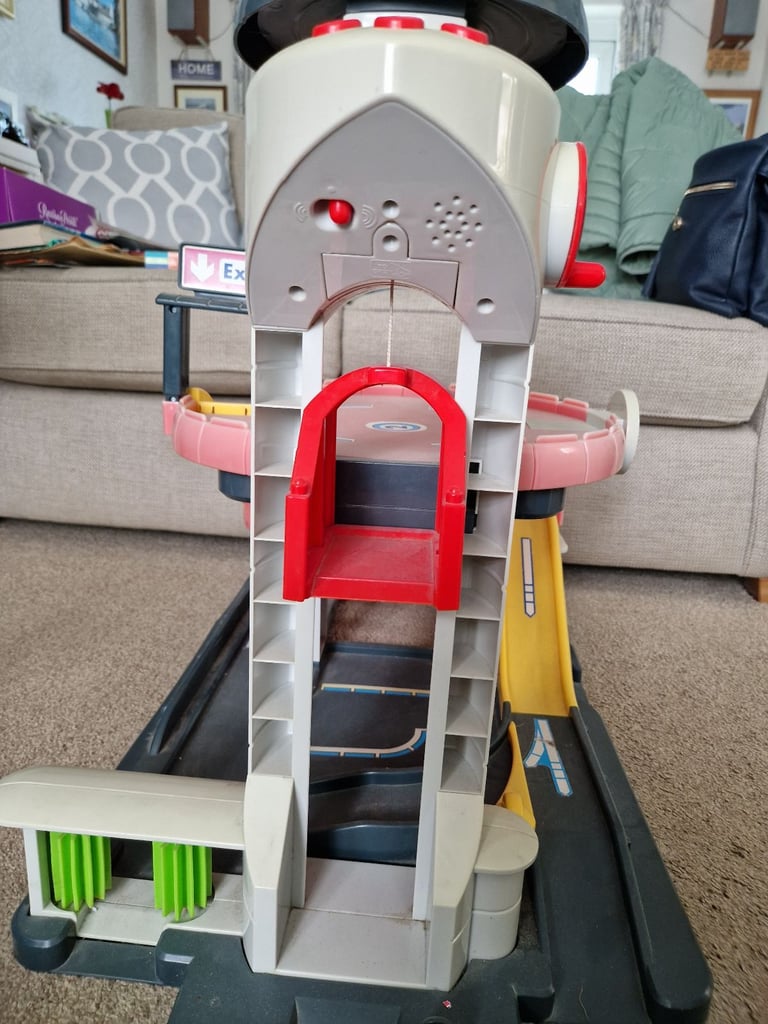 Toy garage