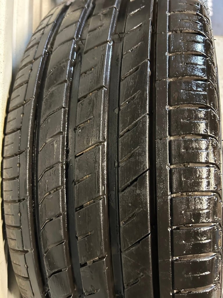 Seat Leon Alloy’s (Genuine)