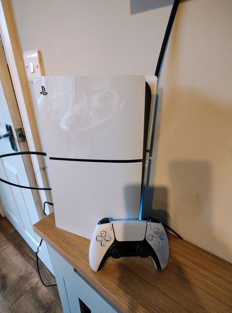 image for PS 5 Slim Digital edition boxed had just 6 months 
