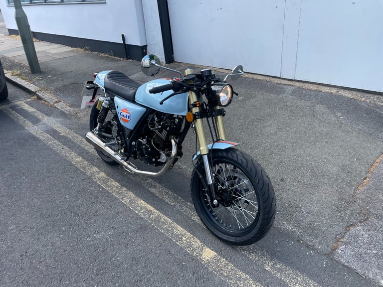 BULLIT SPRINT 125 CAFE GULF LTD EDITION ONLY 150 MADE 41 MILES FROM NEW FULLY SERVICED WARRANTY 