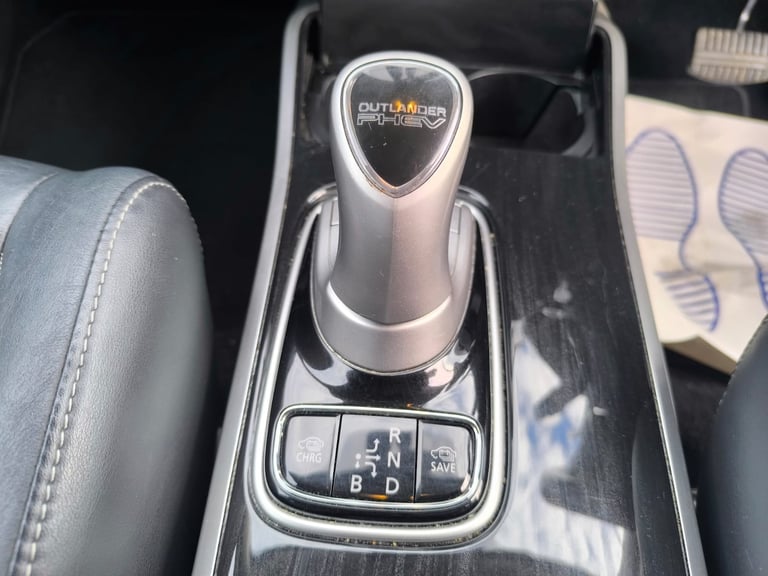 2018 Mitsubishi Outlander 2.0 Plug-in Hybrid PCO Ready 12kWh 4h SUV 5dr 4WD 2 Keys Euro 6 ULEZ Fr...