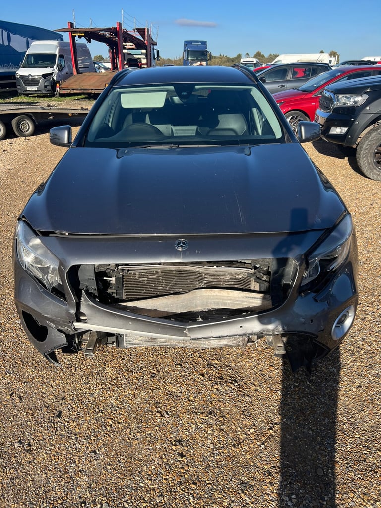 2018 MERCEDES BENZ GLA 200 SE SALVAGE DAMAGED REPAIR EURO 6 ULEZ CAT S PETROL