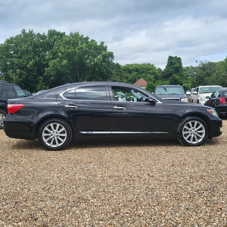 FRESH IMPORT 2010 LEXUS LS600H HYBRID 4 DOOR SALOON BLACK ULEZ COMPLIANT