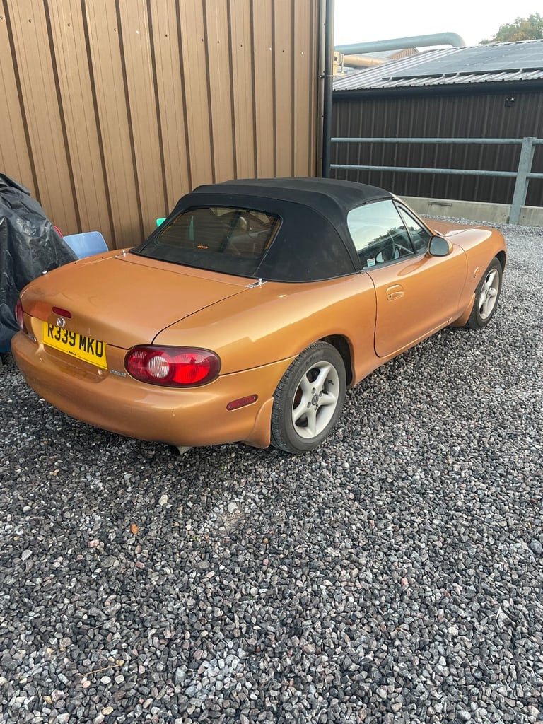 Mazda, MX-5, Convertible, 1998, Manual, 1840 (cc), 2 doors