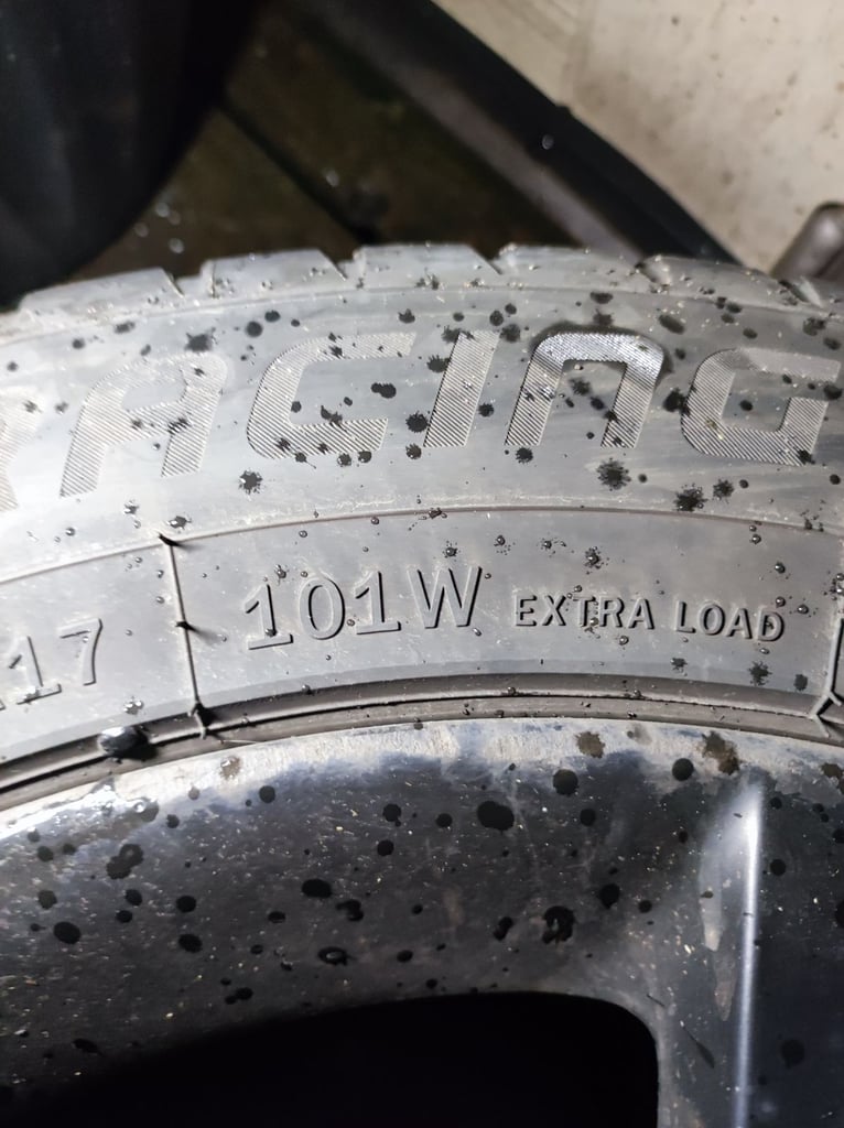 2 alloys and tyres 225/55/17 vivaro trafic primastar bmw vauxhall van car