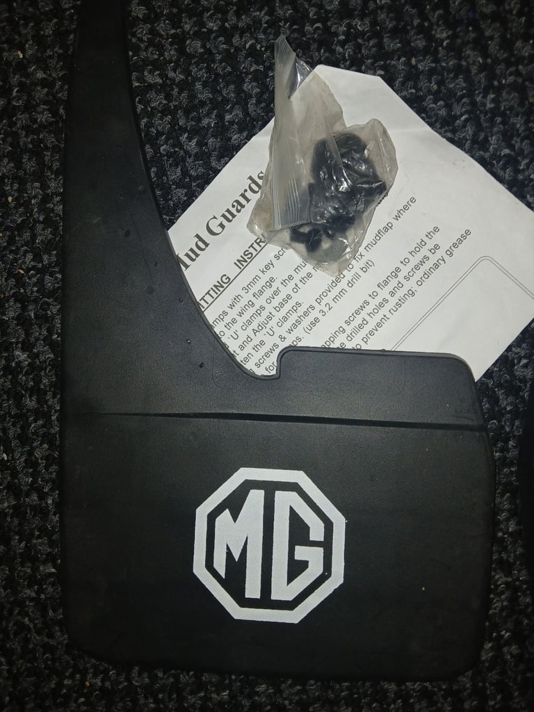 2 sets of MG mudflaps