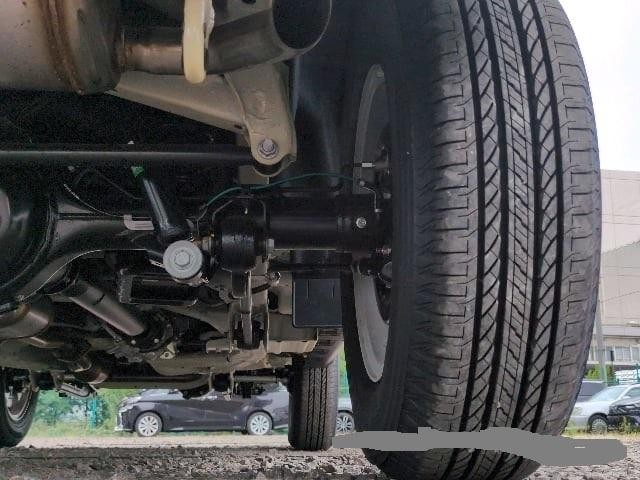 Suzuki jimny nomade 1.5 4wd auto biege new japanese import delivery miles 2025