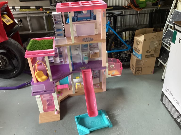 image for Barbie Dream House