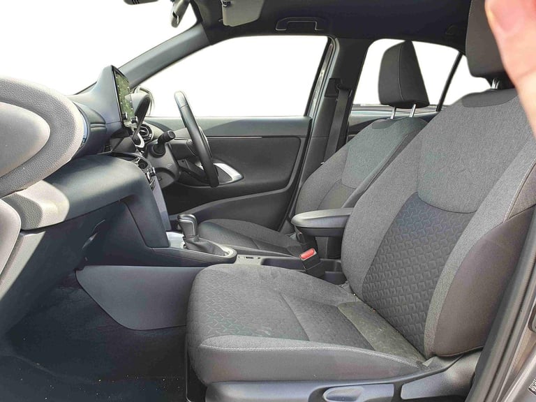 2022 Toyota Yaris Cross 1.5 Hybrid Design 5dr CVT Estate Hybrid Automatic
