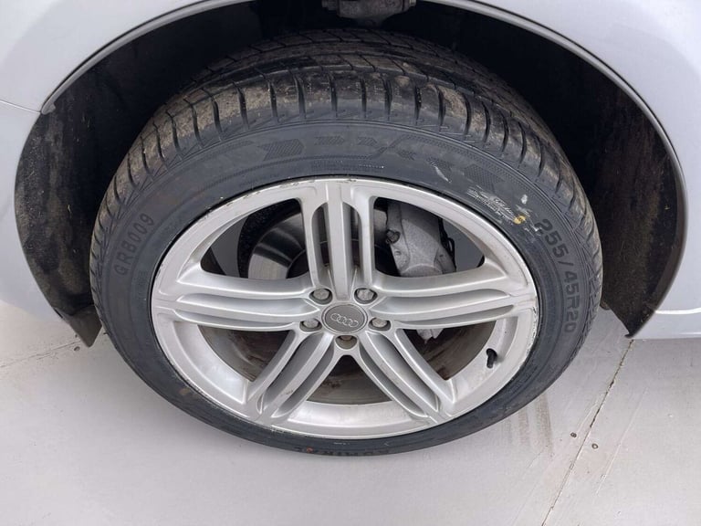 2014 Audi Q5 2.0 TDI S line Plus SUV 5dr Diesel S Tronic quattro Euro 5 (s/s) (177 ps) S SUV Dies...