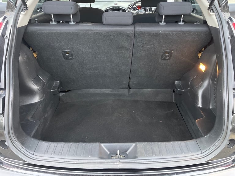 NISSAN JUKE 1.2 DIG-T Acenta Black Manual Petrol 2015