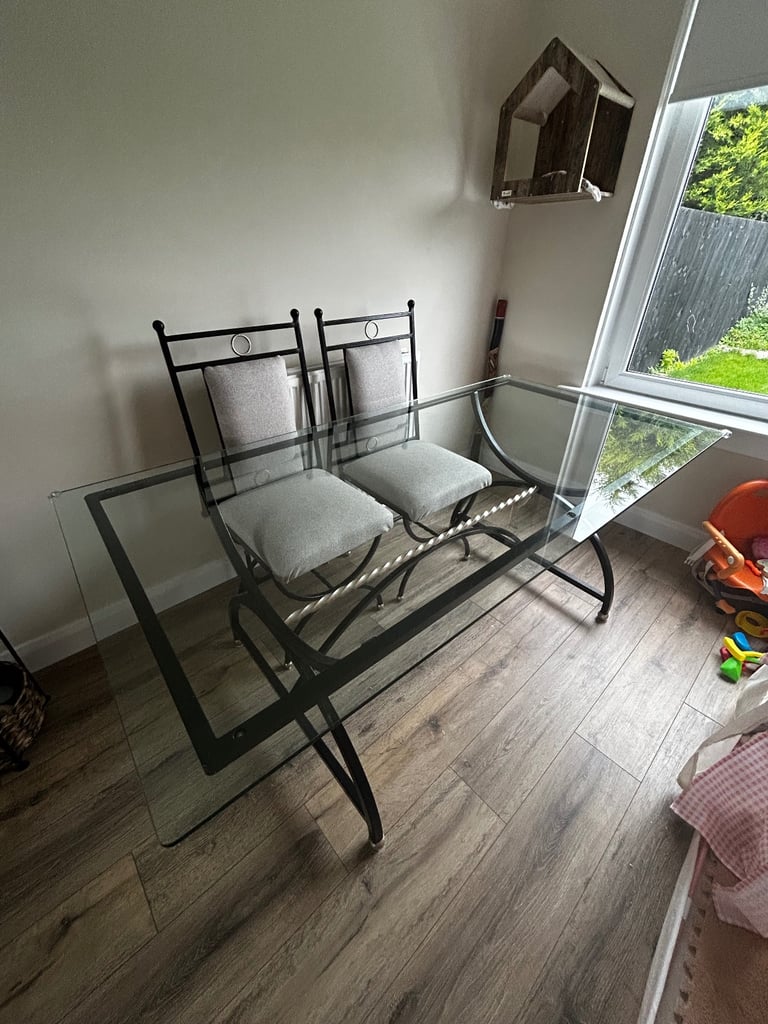 FREE 6 Seater Dining Set