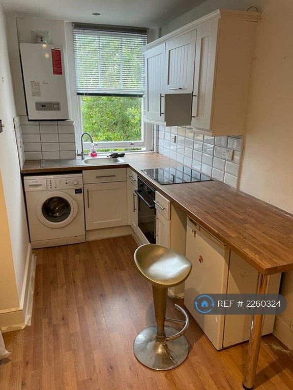 image for 1 bedroom flat in Dewsbury Court, London, W4 (1 bed) (#2260324)