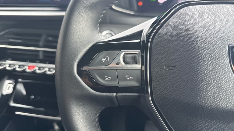 2024 Peugeot 2008 50kWh Allure SUV 5dr Electric Auto (7kW Charger) (136 ps) SUV Electric Automatic