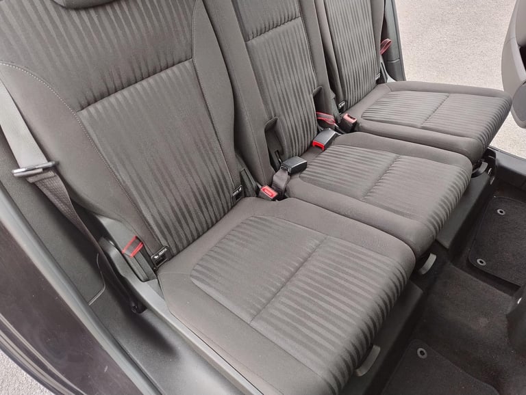 2014 Vauxhall Zafira Tourer 2.0 CDTi Exclusiv Auto Euro 5 5dr MPV Diesel Automatic