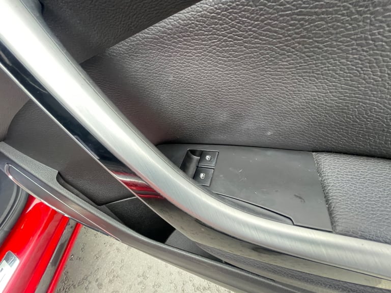 ** 2012 VAUXHALL ASTRA GTC 2.0 CDTi Sri + 11 SERVICES + HPI CLEAR ** 