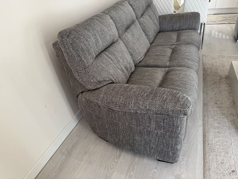 Parker Knoll Hudson 23 Sofa and Chair Set – Like New – £1,200