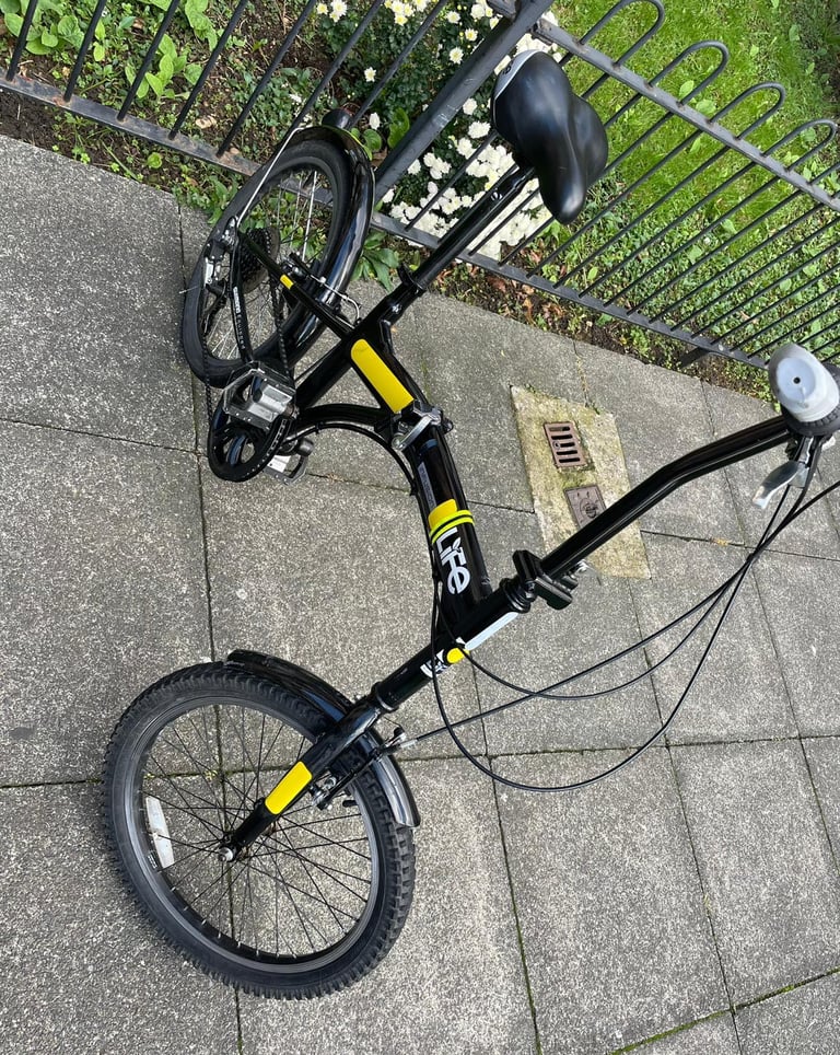 Lovely folding bike 6 speed in very good condition Fully functional 