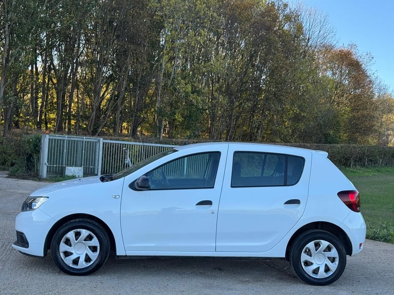 2017 Dacia Sandero 1.0 SCe Ambiance Hatchback 5dr Petrol Manual Euro 6 (75 ps) Hatchback Petrol M...