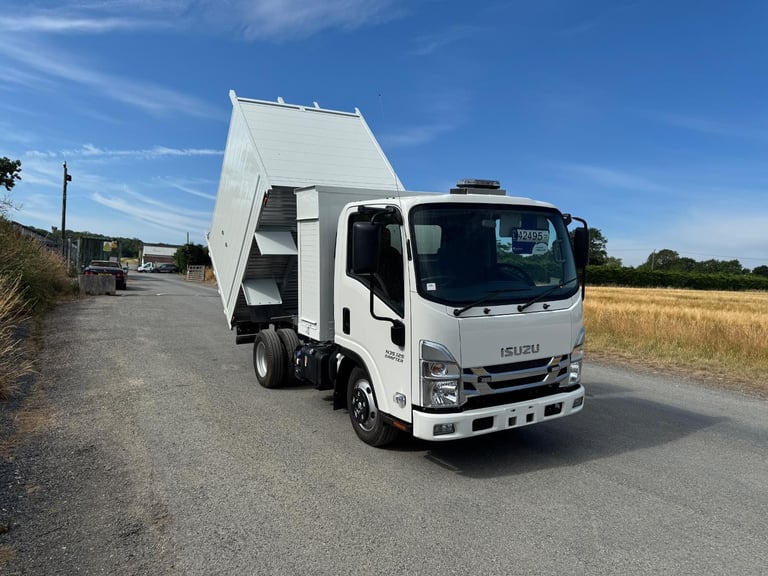 Isuzu Grafter N35-125 DIESEL SEMIAUTOMATIC 2025/25