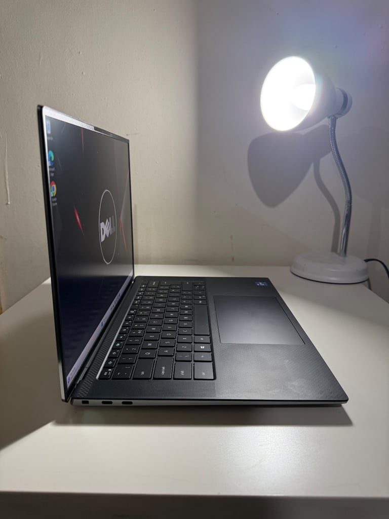 Top Spec Dell Precision 5560 Intel Core i7 11850H 4.8ghz,32gb ram,1.5TB nvme,Nvidia T1200 4gb gpu