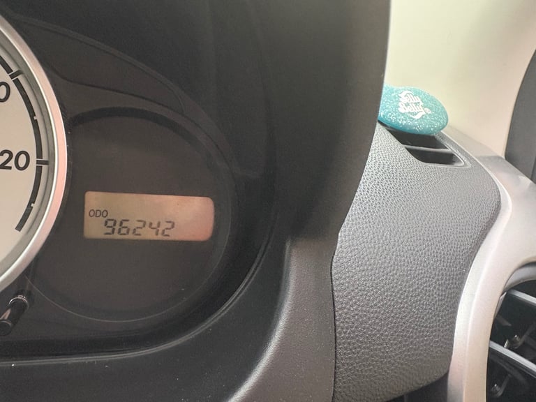Mazda, 2, Hatchback, 2009, Manual, 1349 (cc), 5 doors