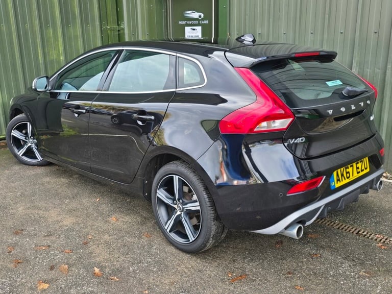 2017 Volvo V40 2.0 D2 R-Design Nav Plus Hatchback 5dr Diesel Manual Euro 6 (s/s) (120 ps) Hatchba...