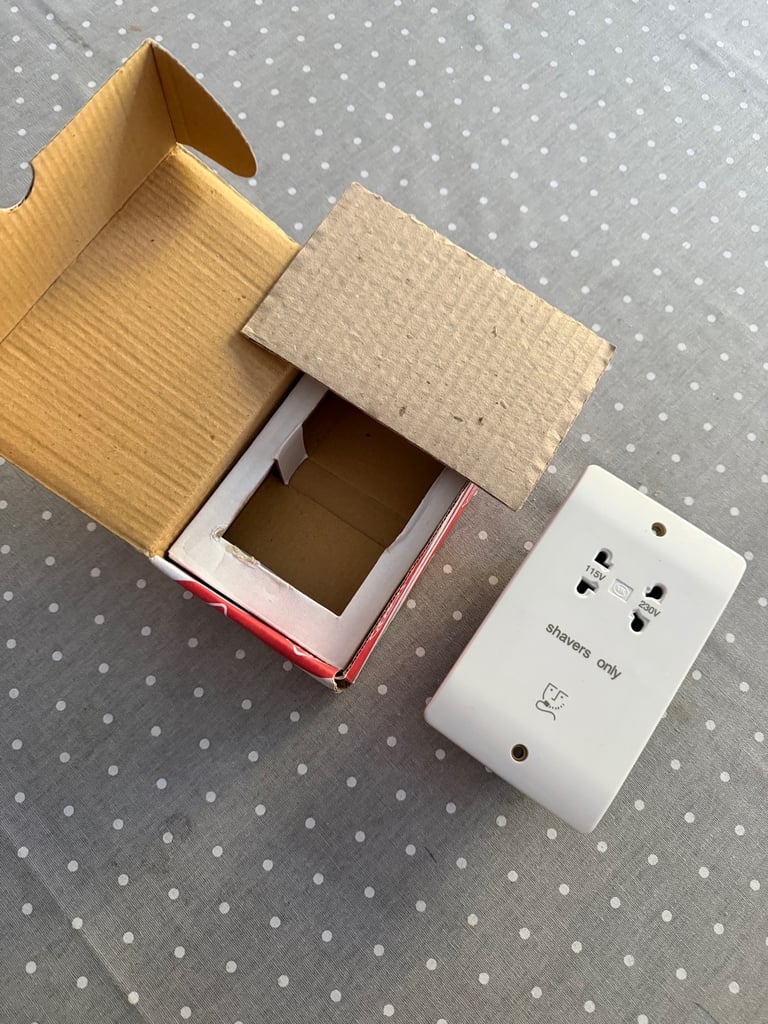 MK SHAVOR SOCKET BRAND NEW IN BOX BARGAIN PRICE