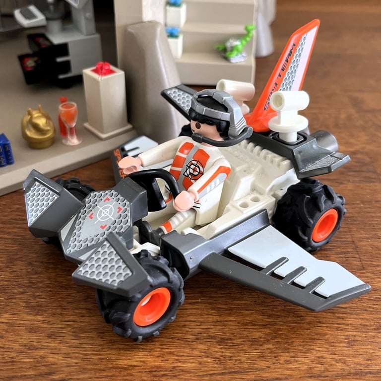Playmobil 4875 Top Agents Secret HQ. Figures, vehicles, accessories, box, manual, tool. 7-12 yrs