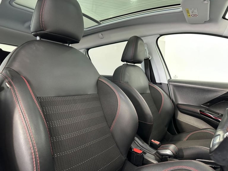 2018 Peugeot 2008 1.2 PureTech GT Line SUV 5dr Petrol Manual Euro 6 (s/s) (130 ps) HATCHBACK Petr...