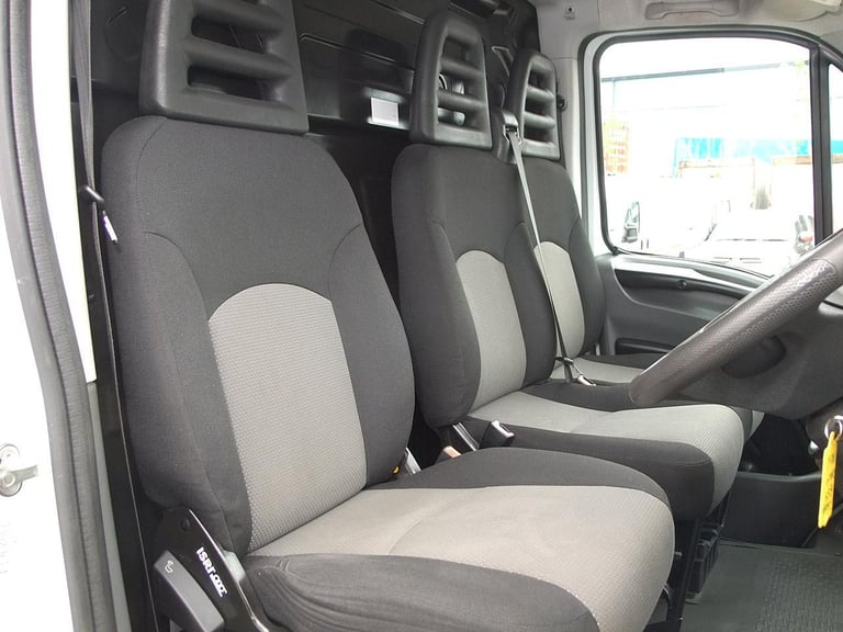 2014 "64" Iveco Daily 70C17 EEV, 7 tonne HGV Panel Van +TAIL LIFT, Digital Tacho